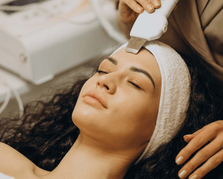 Limpieza Profunda con Extracciones