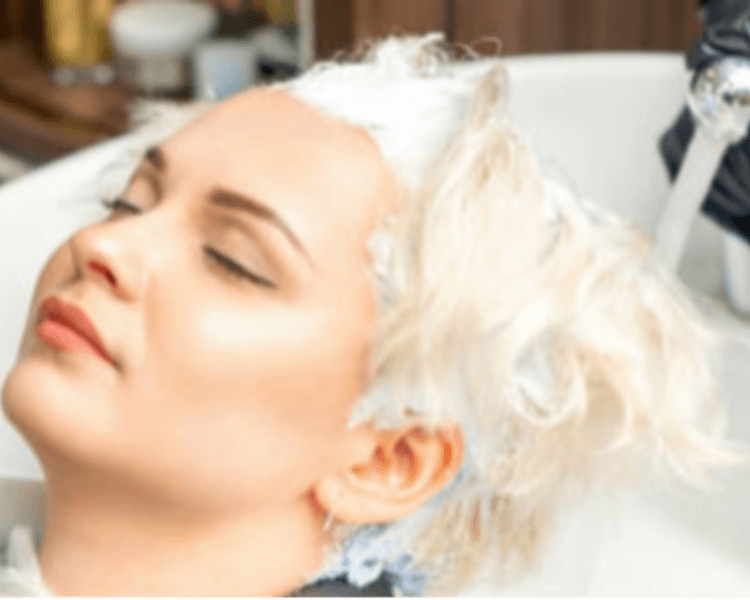 Limpieza O Extracción de Color Cabello Largo (NO INCLUYE SERVICIO)