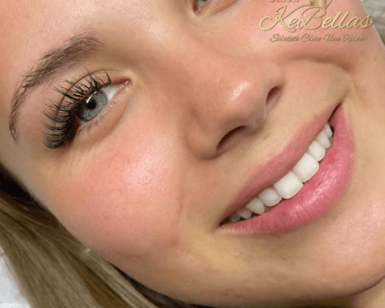 EXTENSIONES DE PESTAÑAS EFECTO VOLUMEN LIGHT