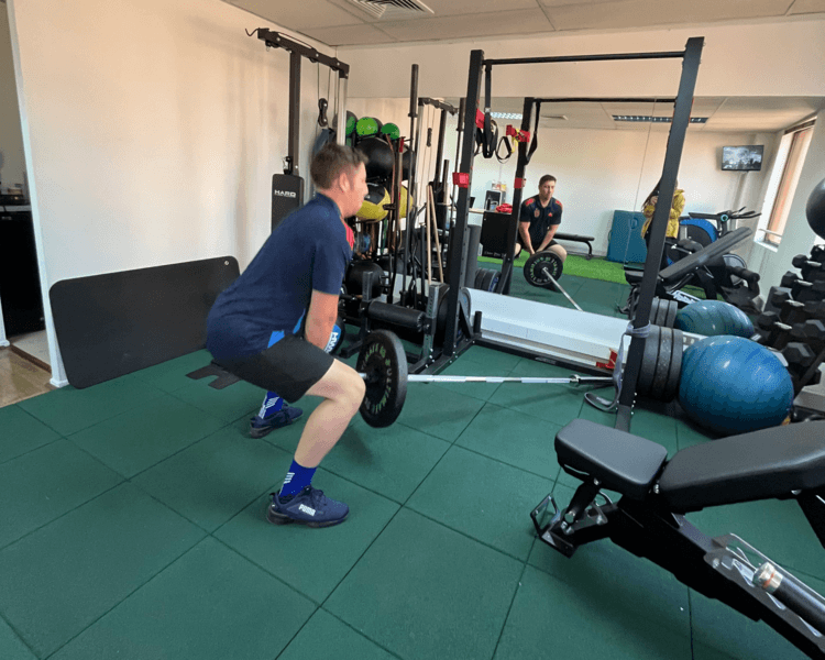 Entrenamiento Fuerza: 4 - 8 - 12 Sesiones mensuales - Consulta aquí