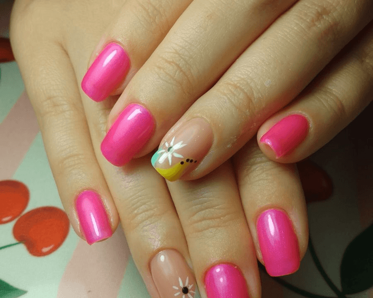 Manicure con esmaltado semipermanente
