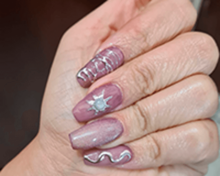 Uñas esculturales en acrílico