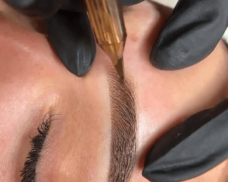 RETOQUE DE MICROPIGMENTACION DE CEJAS