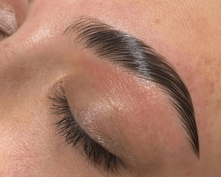 Lifting de Pestañas PRO+ Laminado + Spa de Cejas (Diseño y Perfilado)