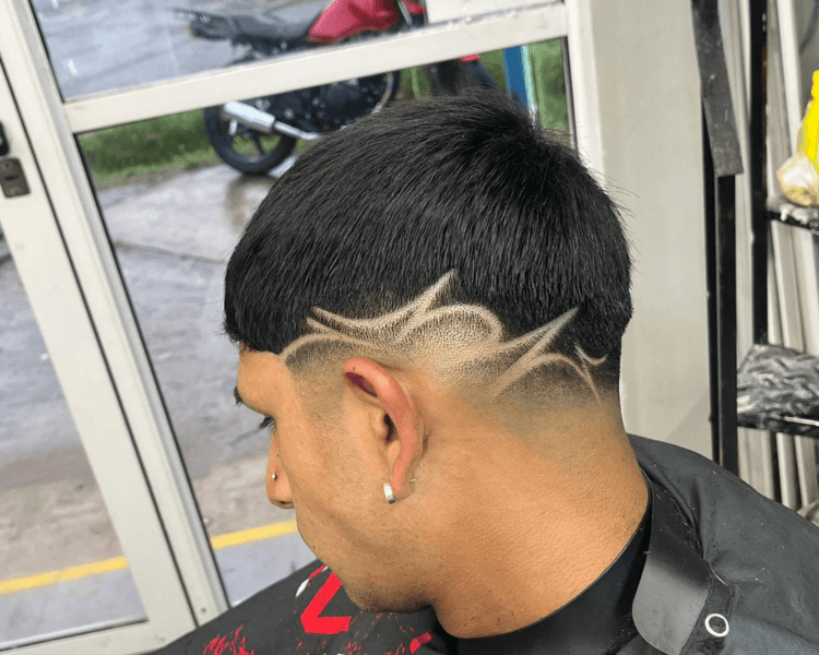 Corte con diseño