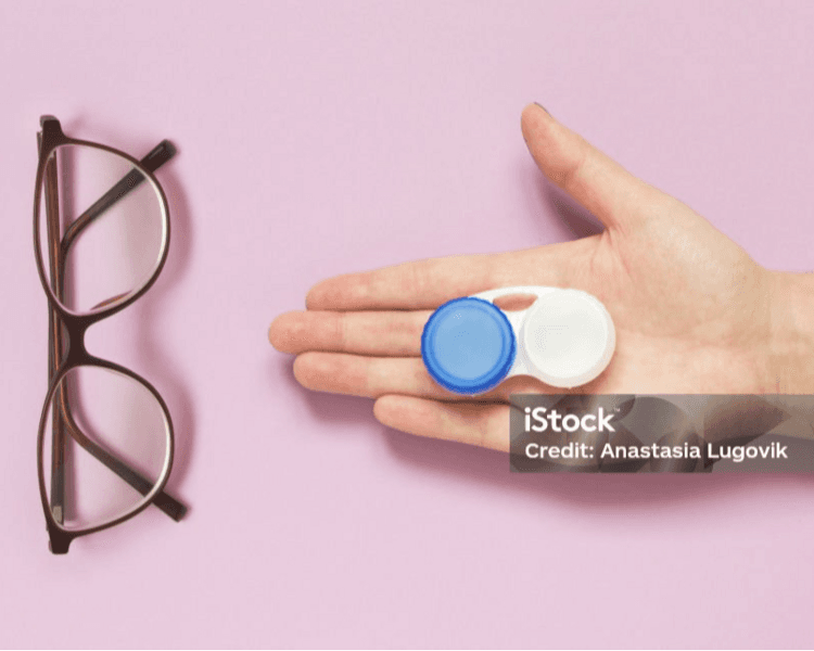 Consulta por Adaptación a Lente de Contacto