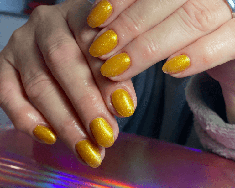 Kapping en Polygel con Esmaltado Semipermanente