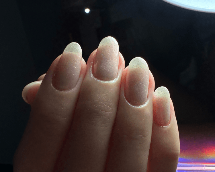 Kapping en Gel con Esmaltado Semipermanente