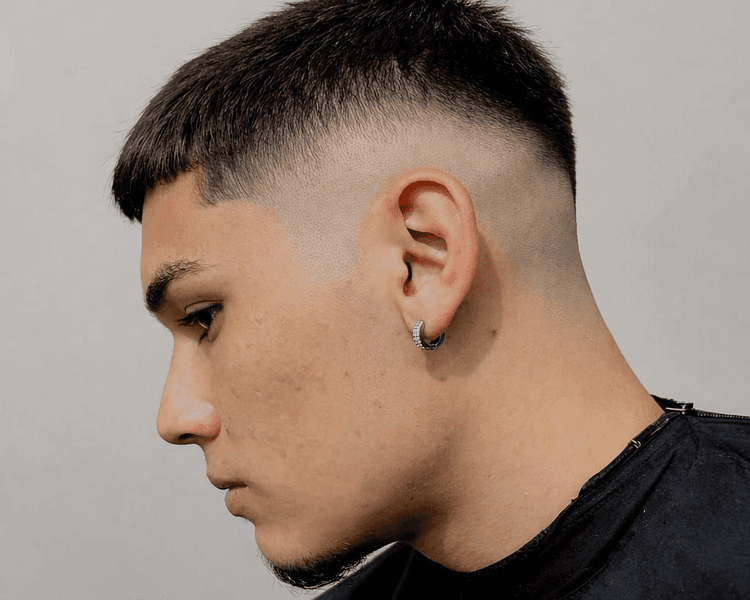 Corte de pelo degradado+ marcación + cejas + colacion🥤🥪😋