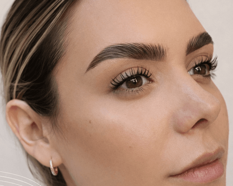 Diseño de cejas y laminado