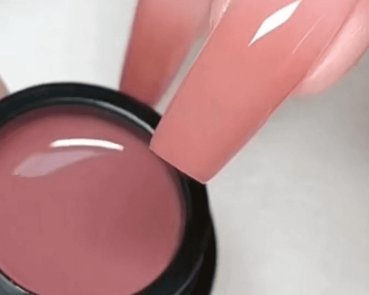 Esculpidas en Gel, con esmaltado tradicional