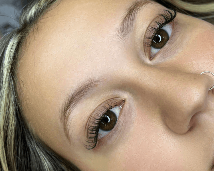 Extensiones de pestañas Pelo por Pelo