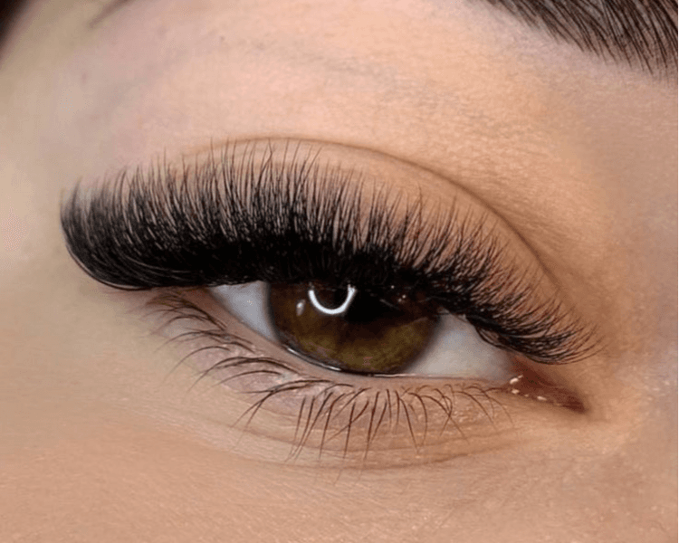 Extensión de Pestañas VOLUMEN