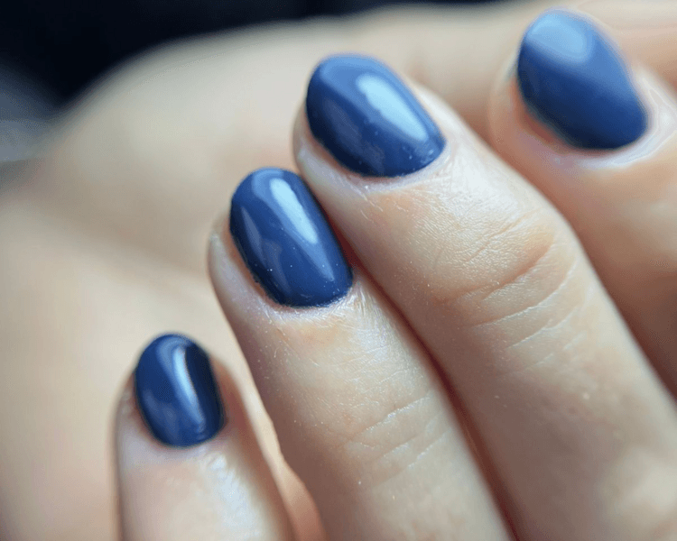 Belleza de uñas + capping en gel liso