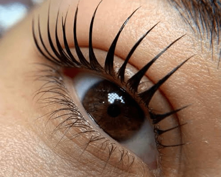 Lifting Coreano - Incluye Tinte e hidratación