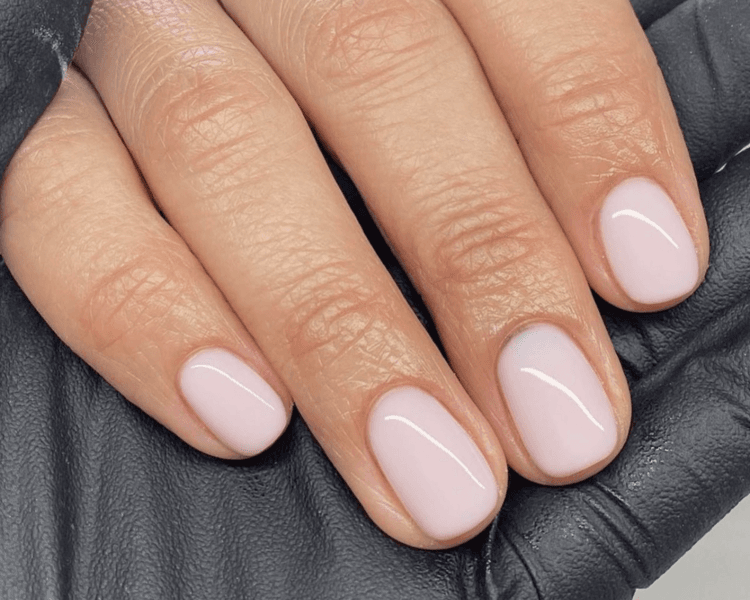 Aplicación uñas Soft Gel