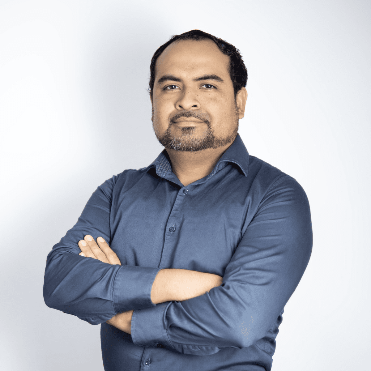 Foto de Dr. LUIS PERALTA CARMELINO