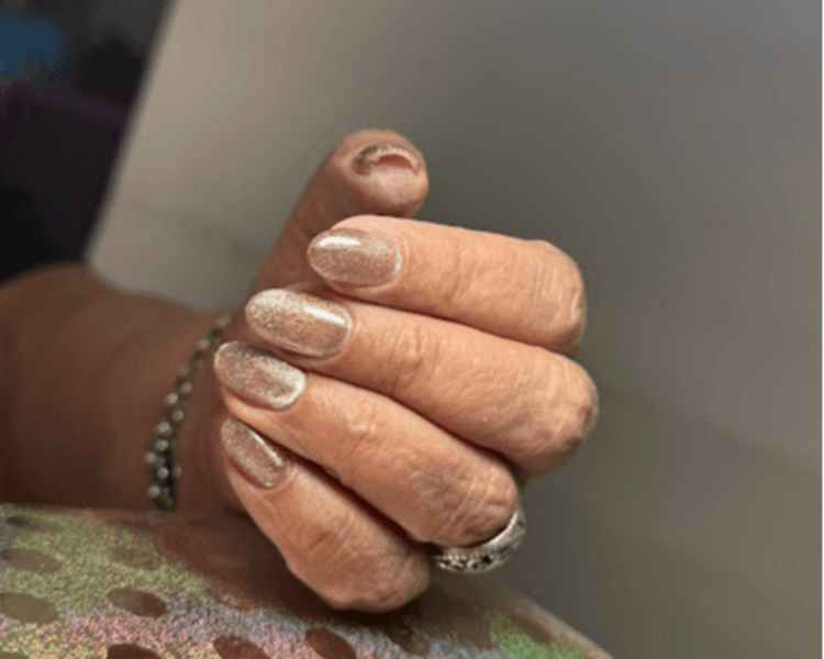 Esmaltado semipermanente SIMPLE.