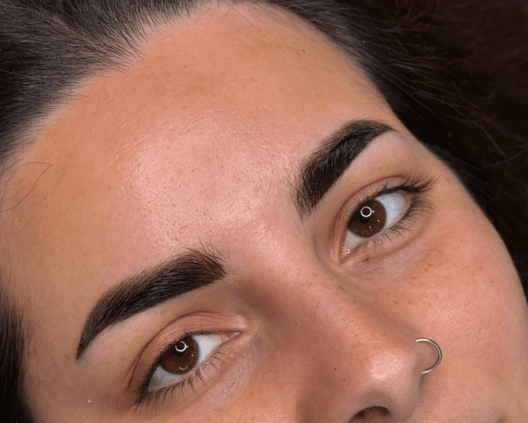 MICROPIGMENTACION DE CEJAS SOMBREADO
