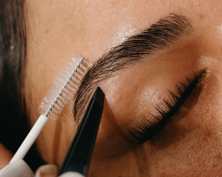 Depilación Hindú ceja