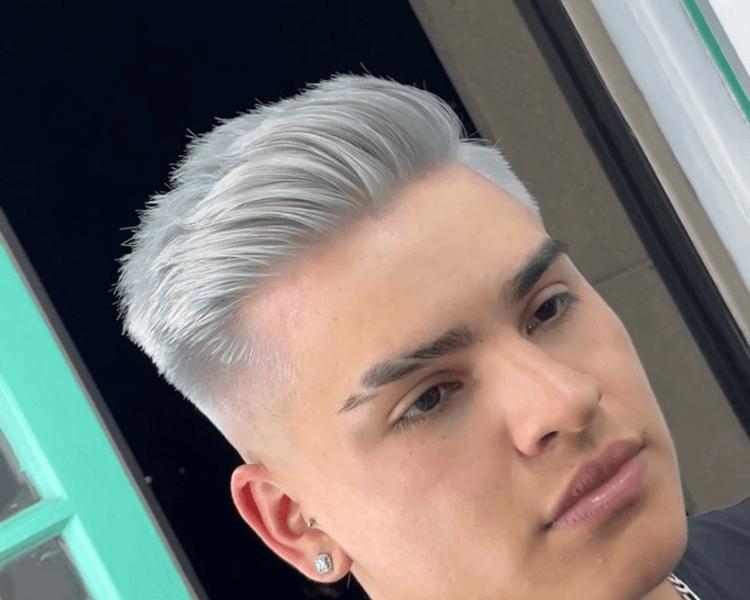 Color global más corte de cabello