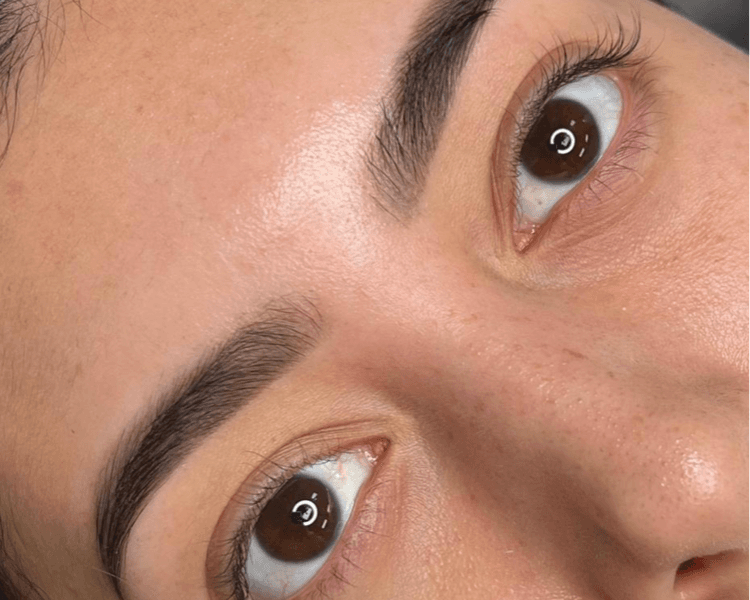 Lifting de Pestañas + Diseño y perfilado de Cejas