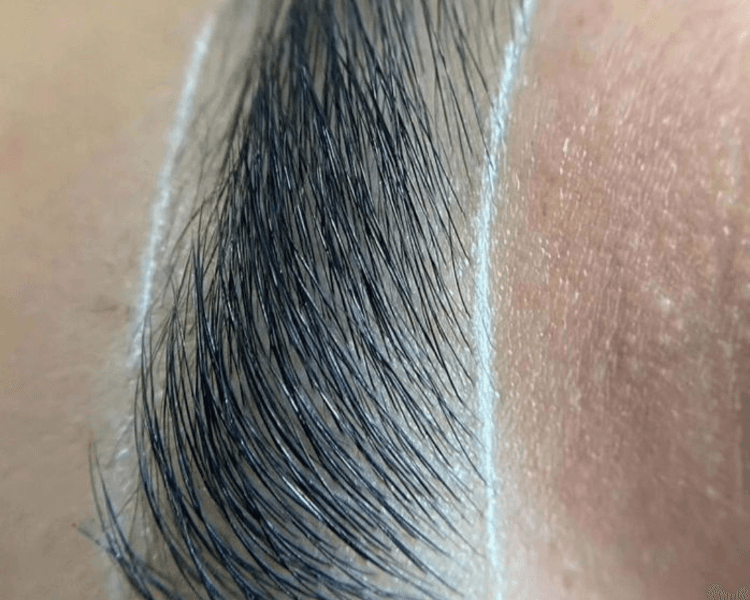 DISEÑO PERSONALIZADO FEMENINO (CUCHILLA)