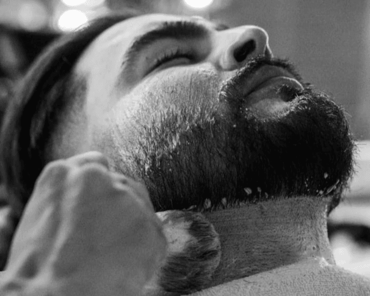 Servicio de rasurado con navaja / Classic Straight Razor Shave