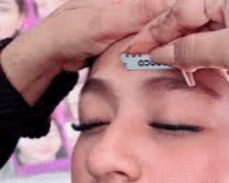 Cejas cuchilla