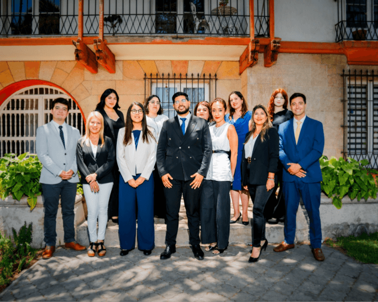 Equipo Legalfam Asesoría Legal Con abogado/a especialista del equipo (online)
