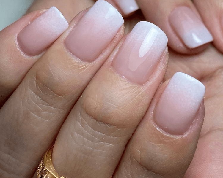 Manicura permanente degrade
