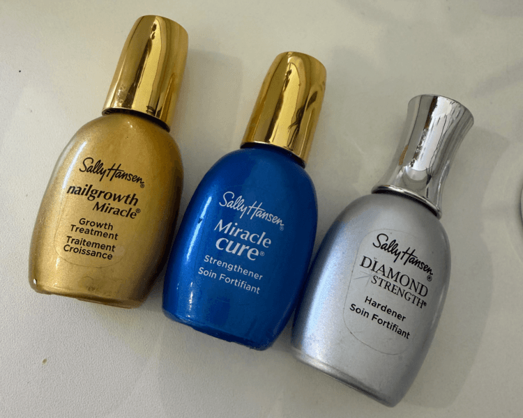 Estetica de pies con fortalecedor (sin esmaltado) + Retiro otro lugar