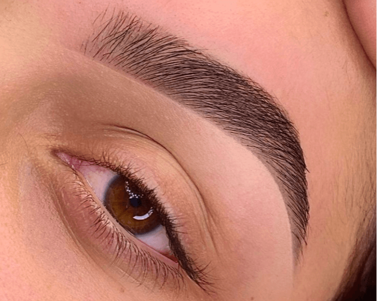 CEJAS EN HENNA
