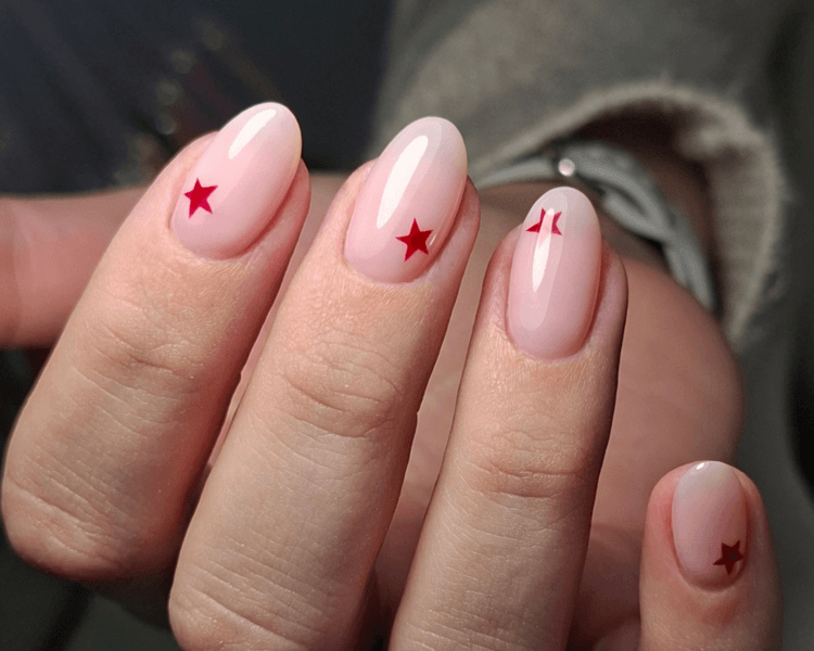 Manicura rusa mas nivelación (Precio un color)