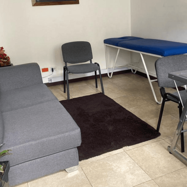 ESPACIOS CON CAMILLA Y SOFA