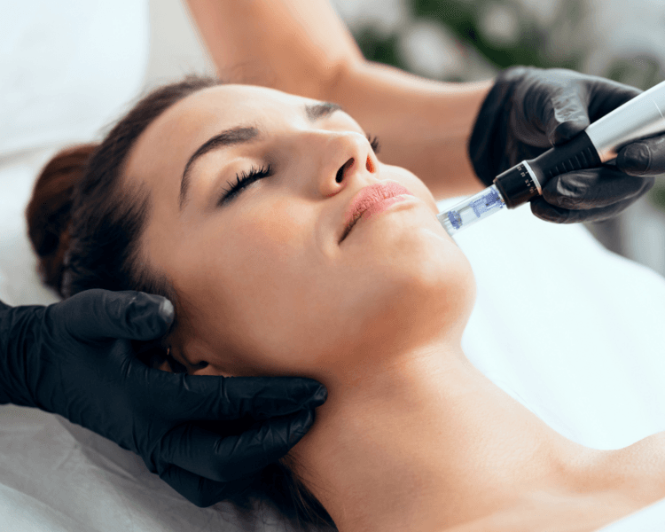 SKIN GLOW + DERMAPEN | Renovación e Hidratación Profunda