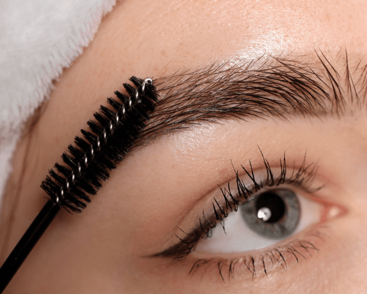 BROWS THERAPY | Nutrición y Reparación para tus Cejas