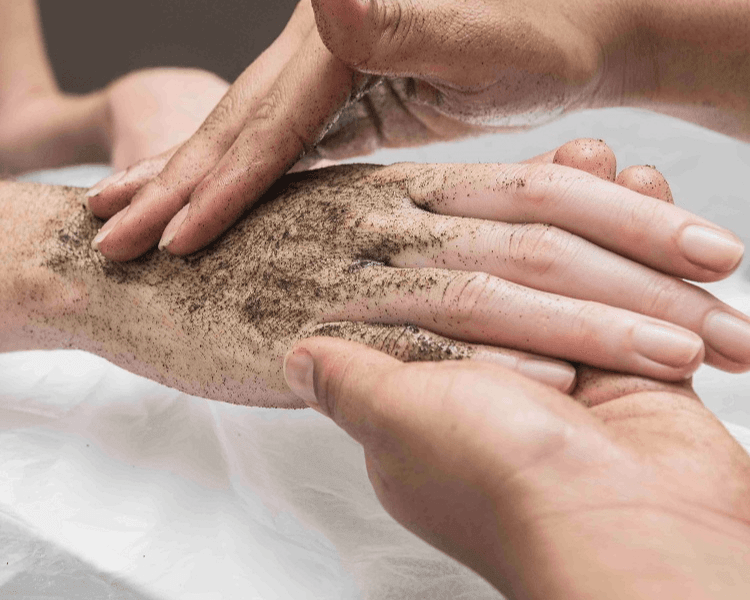 Exfoliación en manos