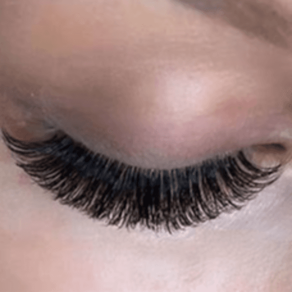 Extensiones de Pestañas Volumen Ruso