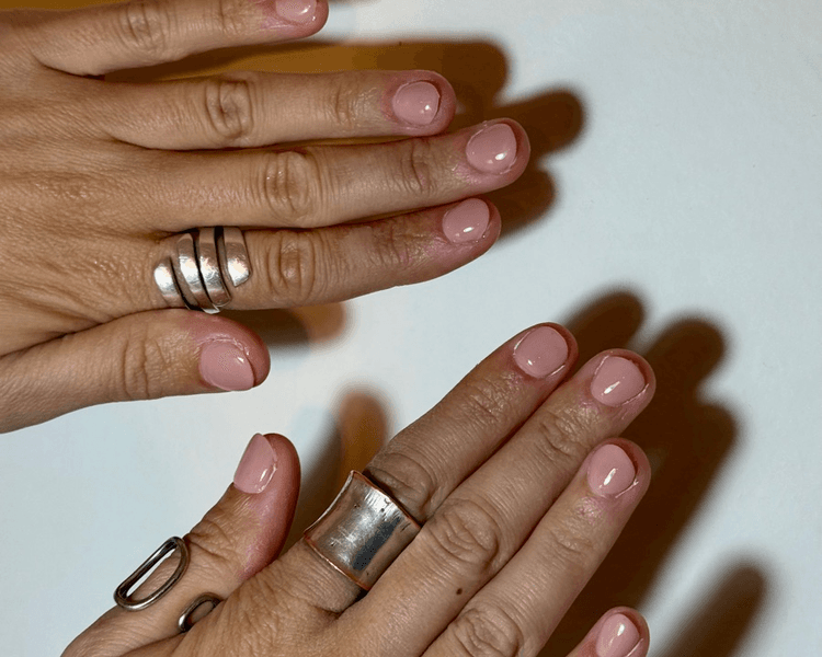 Esculpidas en Gel + Semipermanente liso