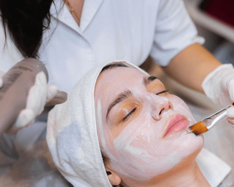 Limpieza facial express (no incluye extraccion ni apartologia)