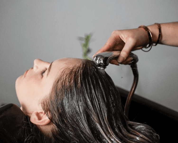 Corte con mascarilla/tratamiento