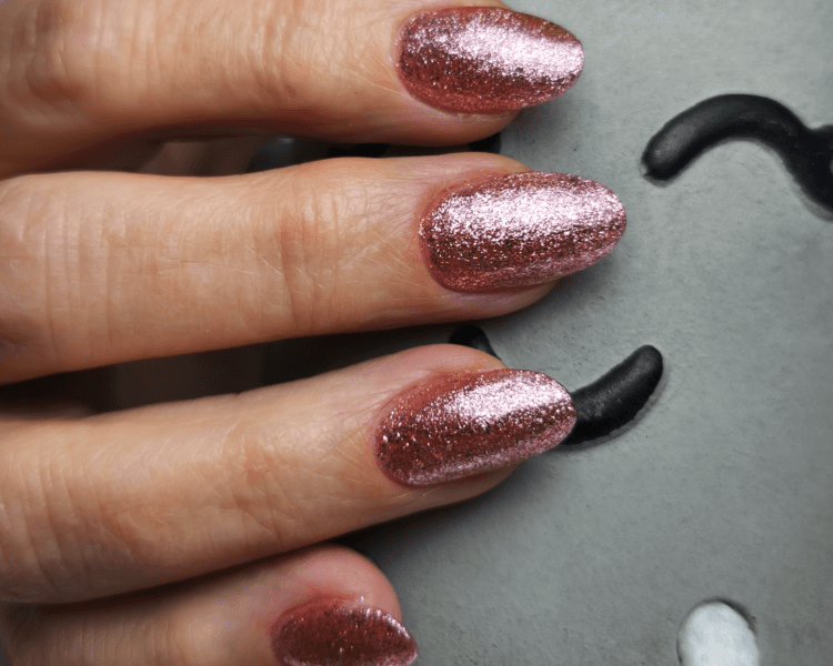 Retoque de uñas esculpidas (desde)