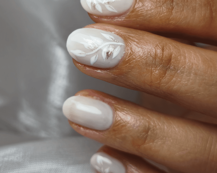 Manicura semipermanente CND (con retirado)