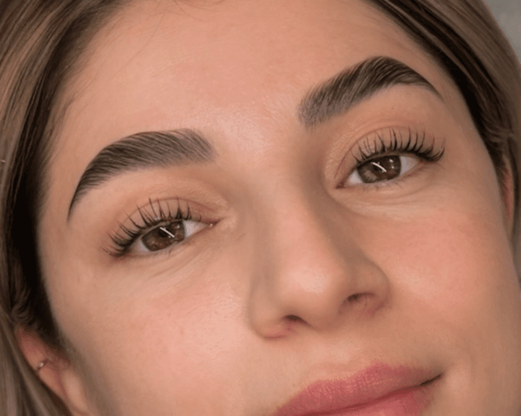 Lash lift con tinte