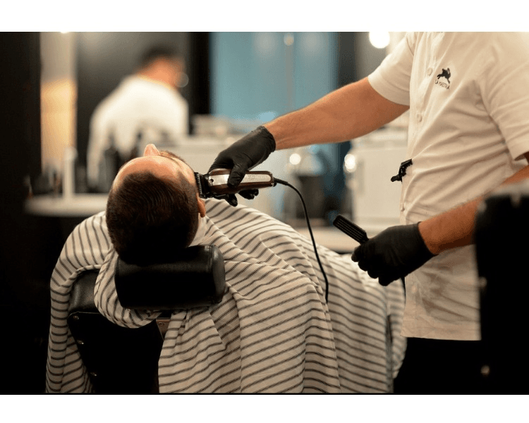 PACK PRIMAVERA 15% OFF - Corte de Pelo + Perfilado con Toallas Calientes + Masaje Capilar + Depilación Nariz y Orejas