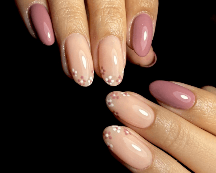 Soft gel (retirado y set nuevo) + diseño simple