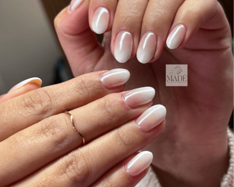 Extensión Polygel con esmaltado permanente francesa/degrade