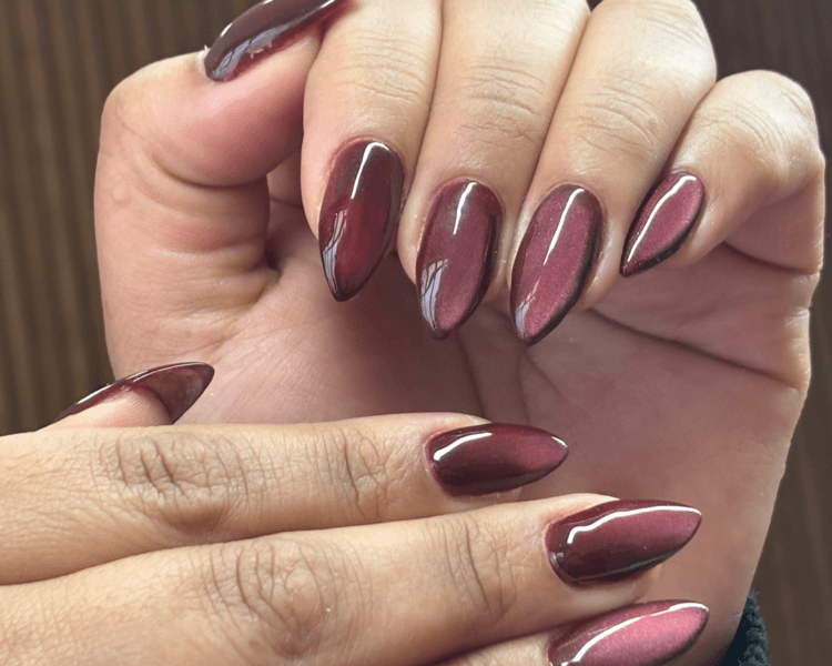 Soft gel (Gel X) con esmaltado permanente diseño simple (desde)