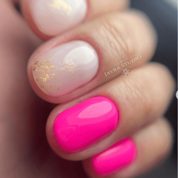 Manicure rusa: Un tono